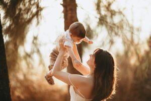Parent enjoying quality time with child after custody agreement